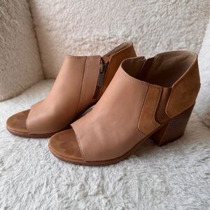 Sorel Tan Leather Ankle Open Toe Heels - Women's 9
